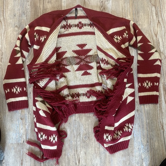 Tobi “on twelfth” Aztec super cozy cardigan - Picture 3 of 5